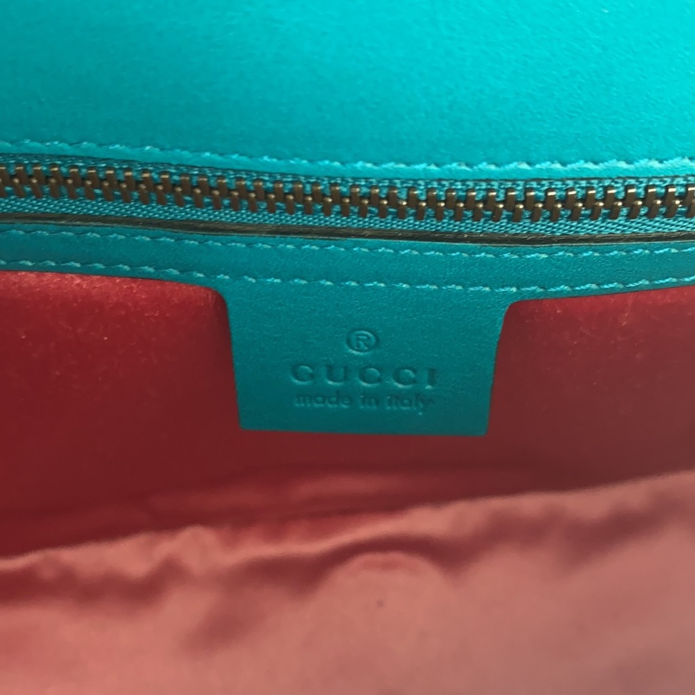 $1500 Gucci GG Marmont velvet bag - Picture 6 of 10